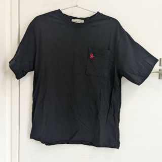 シマムラ(しまむら)の胸ワッペン付きTシャツ(Tシャツ(半袖/袖なし))