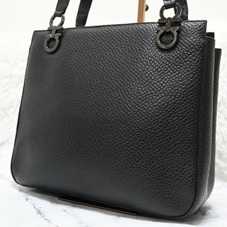 サルヴァトーレフェラガモ(Salvatore Ferragamo)の極美品　サルヴァトーレフェラガモ　トートバッグ　ダブルガンチーニ金具　レザー(ショルダーバッグ)