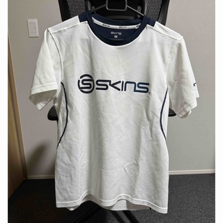 スキンズ(SKINS)のスキンズ　tシャツ メンズ　Mサイズ(Tシャツ/カットソー(半袖/袖なし))