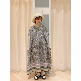 美品★【FROM INDIA】花柄ワンピース＊グリーン