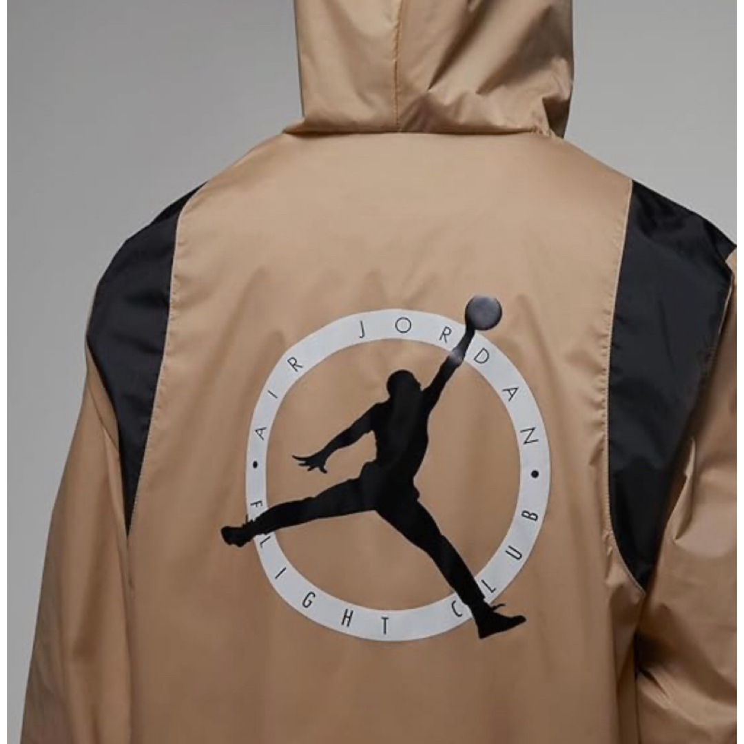 Jordan Brand（NIKE）(ジョーダン)の新品タグ付　ナイキ ナイロンジャケット ベージュ　ホワイト　ジョーダン L メンズのジャケット/アウター(ナイロンジャケット)の商品写真