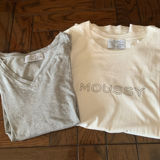 マウジー(moussy)のMOUSSY Tシャツ・タンクトップ(Tシャツ(半袖/袖なし))