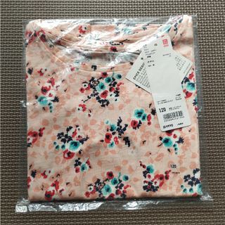 ユニクロ(UNIQLO)の【新品】ユニクロ　エピス　グラフィックＴ 120(Tシャツ/カットソー)