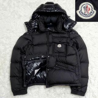 モンクレール(MONCLER)の美品 M モンクレール CHEVALIER ダウン ジャケット 黒 ロゴ パッチ(ダウンジャケット)