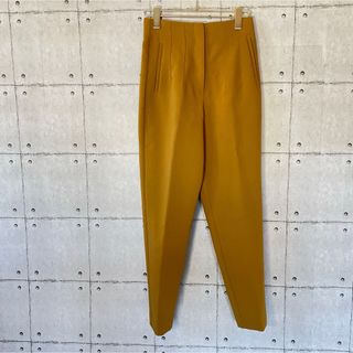 ザラ(ZARA)の428 ZARA ザラ ハイウエストテーパードパンツ マスタード Sサイズ(カジュアルパンツ)