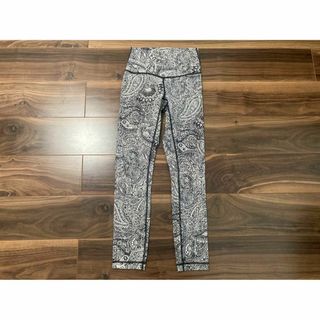 ルルレモン(lululemon)のルルレモン Lululemon High Times Pant 4 超美品☆☆☆(レギンス/スパッツ)