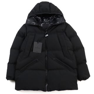 モンクレール(MONCLER)の未使用品○MONCLER モンクレール 22-23AW H20911000027 57843 WASHIBA GIUBBOTTO ロゴワッペン付き ロゴプリント ルーズフィット フーデッド ダウンジャケット ブラック 1 正規品 メンズ(ダウンジャケット)