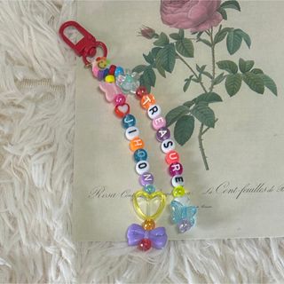 ビーズネームキーホルダー Treasure ジフンJIHOON ネームストラップ(キーホルダー)