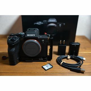 ソニー(SONY)の付属品多数！SONY α7 IV ILCE-7M4(ミラーレス一眼)