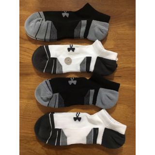 新品アンダーアーマーUNDER ARMOUR メンズソックス4足セット41236