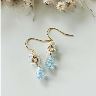 NEW☆キラキラ水晶の一粒キューブピアス☆(ピアス)