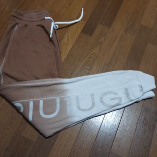 ウノピゥウノウグァーレトレ(1piu1uguale3)のスゥエットパンツ(その他)