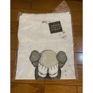 ユニクロ(UNIQLO)のユニクロ カウズ UT  Lサイズ KAWS TOKYO FIRST 限定モデル(Tシャツ/カットソー(半袖/袖なし))