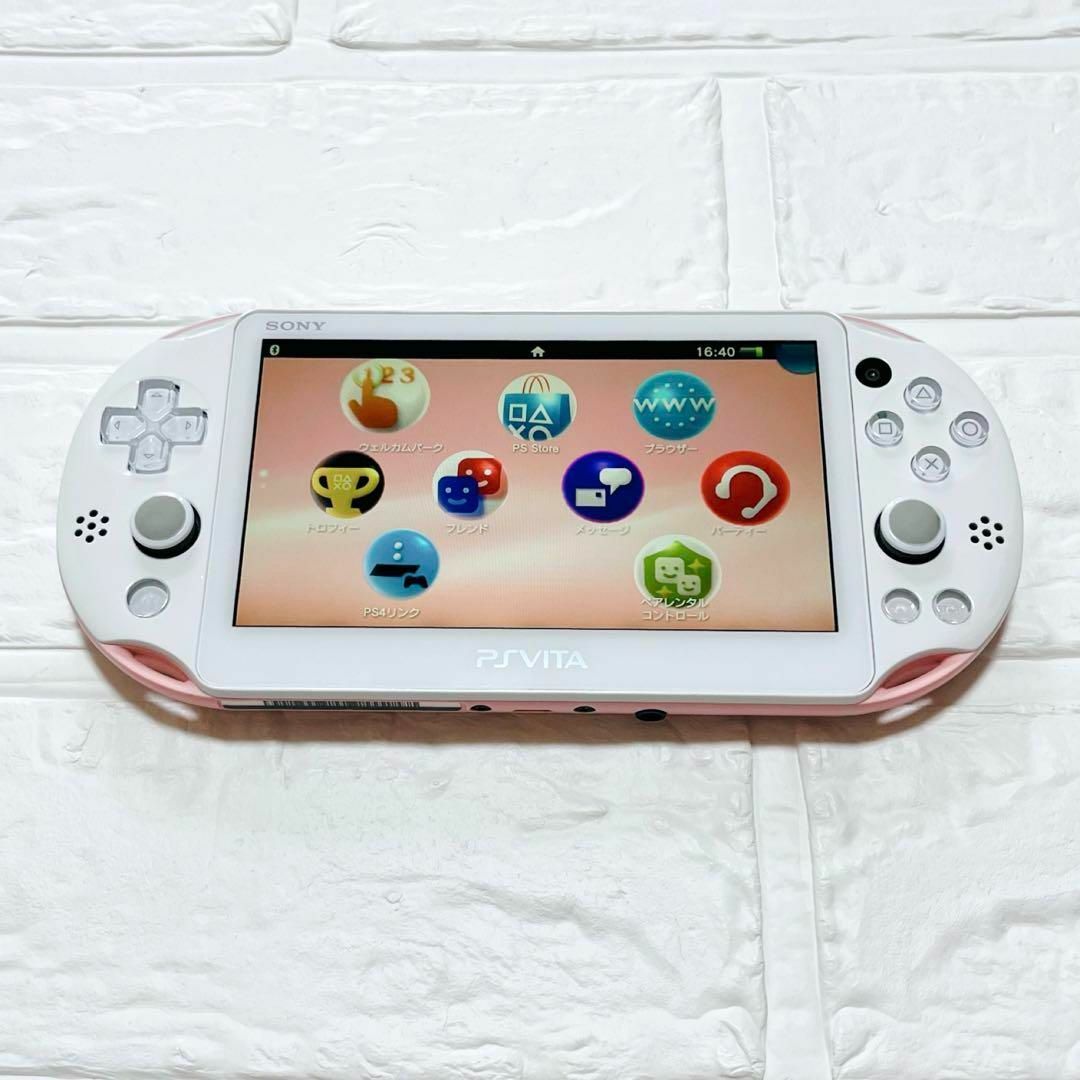 【美品】PS Vita PCH-2000 ZA19 ライトピンク/ホワイト 【美品】PS Vita PCH-2000 ZA19 ライトピンク/ホワイト