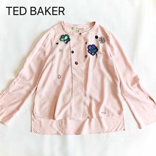 テッドベイカー(TED BAKER)のTED BAKER テッドベイカー　ピンク　刺繍　バンドカラーブラウス　0(シャツ/ブラウス(長袖/七分))