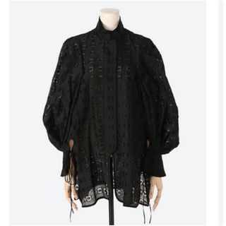 Floral Cut Jacquard Shirt