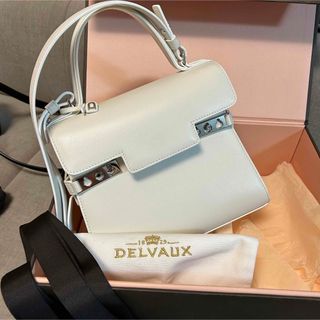 デルヴォー(DELVAUX)のタンペートpm ホワイト(ハンドバッグ)