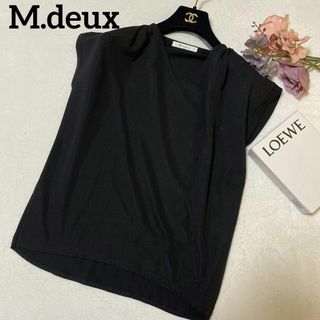 エムドゥー(M.deux)のM.deux エムドゥ　トップス　半袖　ブラック　きれいめ　仕事服　おしゃれ　黒(Tシャツ(半袖/袖なし))