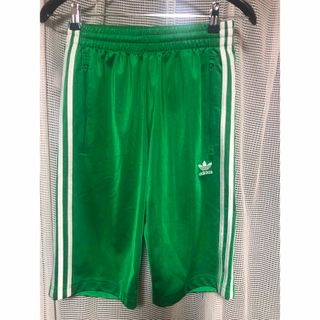 アディダス　adidas ハーフパンツ　Mサイズ