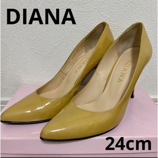 ダイアナ(DIANA)のダイアナ　エナメルパンプス　DIANA ベージュ　定番　シンプル(ハイヒール/パンプス)