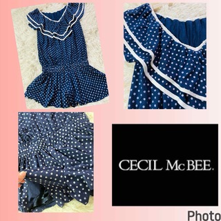 セシルマクビー(CECIL McBEE)のセシルマクビー★良品★ドット★ボリュームフリルえりかわいいロンパース(オールインワン)