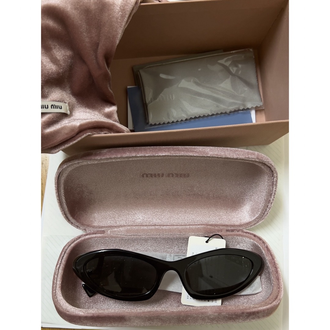 miumiu サングラス mu09ys ブラック ダークグレーレンズ miumiu サングラス mu09ys ブラック ダークグレーレンズ