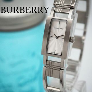 BURBERRY - 462 【美品】BURBERRY バーバリー レディース　箱付き　ブレスレット