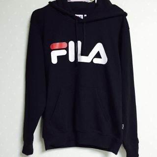 フィラ(FILA)の限定1着‼️✨FILA ブラック パーカー メンズ(パーカー)