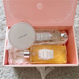 ジルスチュアート(JILLSTUART)のJILLSTUART ハンドリフレッシュセット ホワイトフローラル　2点セット(その他)