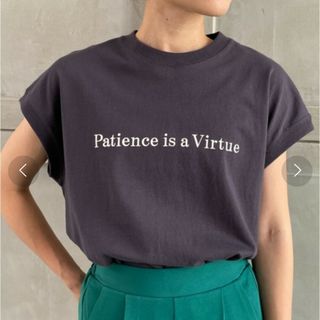 モーメントプラス ♡ コットン100％ カラーロゴプリント フレンチスリーブT(Tシャツ(半袖/袖なし))