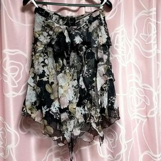 レストローズ(L'EST ROSE)のレストローズ　ローズ柄シフォン変形デザインスカート(ひざ丈スカート)