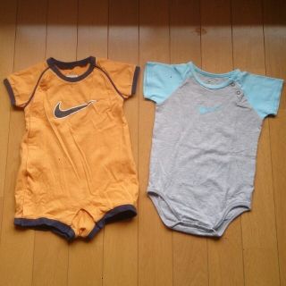 ナイキ(NIKE)の半袖ロンパース２枚セット(ロンパース)