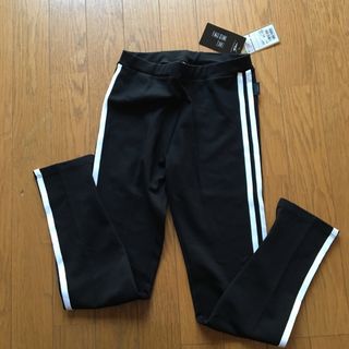 TIGORA - 新品　キッズ　ラインパンツ　レギンス　夏　150