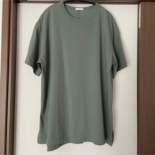 ジーユー(GU)のGU サイドスリットオーバーサイズT  Lサイズ　オリーブ　カーキ(Tシャツ(半袖/袖なし))