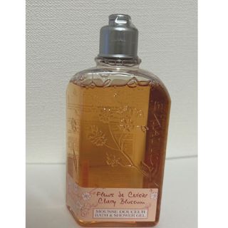 ロクシタン(L'OCCITANE)のロクシタンチェリーブロッサムシャワージェル250ml(ボディソープ/石鹸)