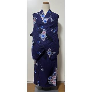 呉服屋購入.定価30000円】 浴衣　ゆかた 紺　格式高い矢羽根×菊　綿　洗濯可(浴衣)