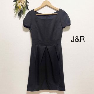 ジェイアンドアール(J&R)のワンピース J&R(ひざ丈ワンピース)