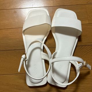 FOREVER 21 - サンダル　23.5 新品