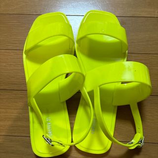 フォーエバートゥエンティーワン(FOREVER 21)のサンダル　24センチ 新品　米国で購入(サンダル)