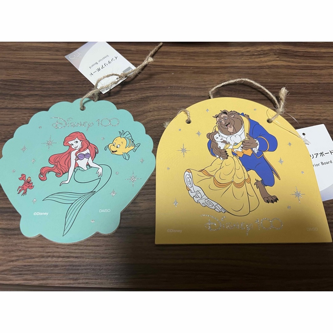 Disney(ディズニー)のディズニー100 インテリアボード 2点セット インテリア/住まい/日用品のインテリア小物(その他)の商品写真