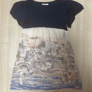 axes femme   半袖　Tシャツ　カットソー　ワンピース