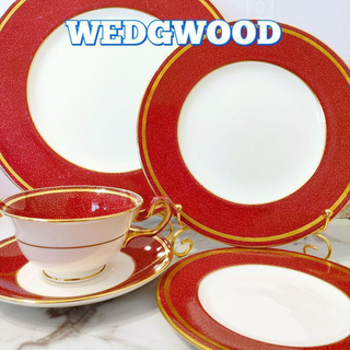 ウェッジウッド(WEDGWOOD)の美品★ウエッジウッド スウィンバーン 紅茶 皿 カップ ソーサー 黒壺 セット(食器)