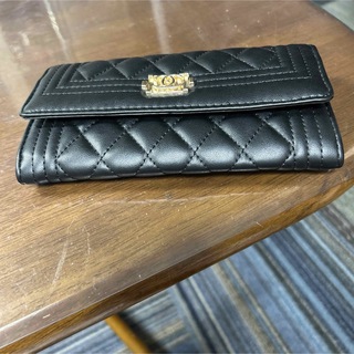 黒のキルティング革財布(財布)