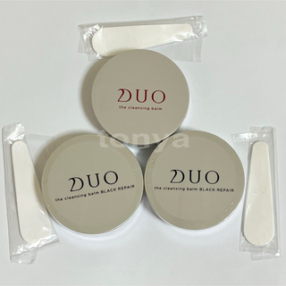 新品 DUO デュオ ザ クレンジングバーム 20g×3個セット スパチュラ付き(クレンジング/メイク落とし)