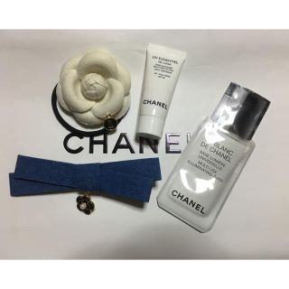 シャネル(CHANEL)のCHANEL 化粧品 サンプル カメリア オフホワイト ヘアゴム (サンプル/トライアルキット)