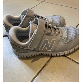 New Balance - ニューバランス　21.5センチ　グレー　美品