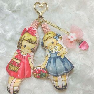 マーガレット＆ソフィー♡︎キーホルダー♡︎ハンドメイド(バッグチャーム)