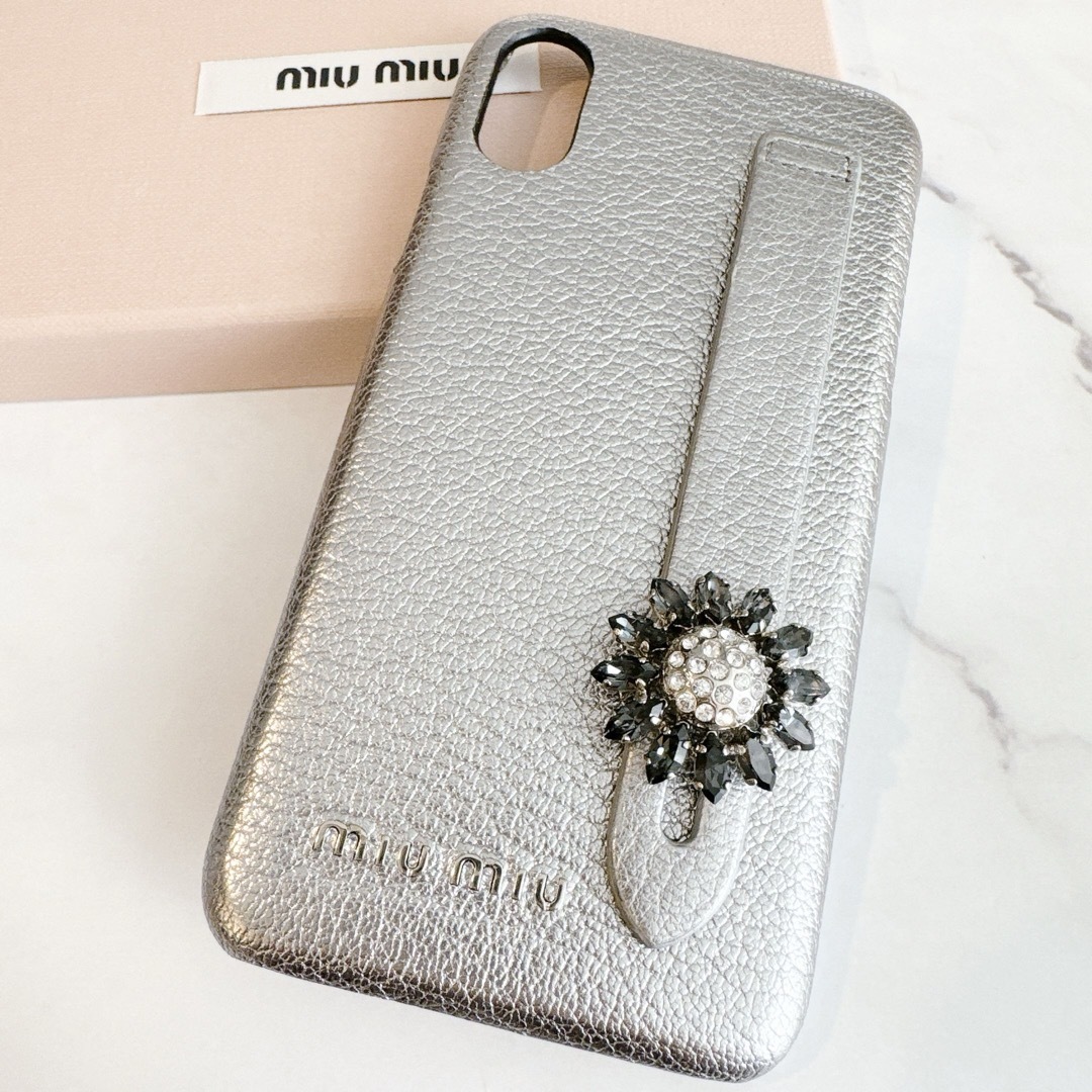 ロゴが目立つ!◇MIUMIU◇ミュウミュウ ストラップ付き ロゴが目立つ!◇MIUMIU◇ミュウミュウ ストラップ付き