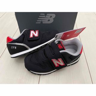 ニューバランス(New Balance)の新品 ニューバランス 15cm ブラック×レッド IZ373 AA2 キッズ(スニーカー)