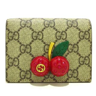 グッチ(Gucci)のGUCCI(グッチ) 2つ折り財布美品  チェリー,GGプラス・GGスプリーム 476050 ベージュ PVC(塩化ビニール)(財布)